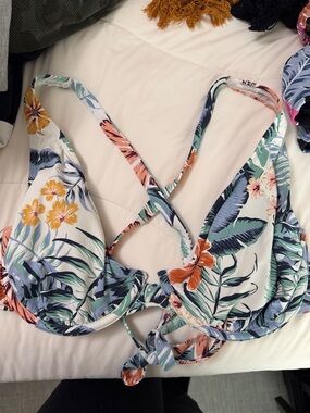 Roxy Floral Tropical Bikini Top in White, Green, Blue, Orange